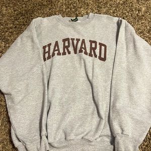 Oversized Harvard university sweatshirt